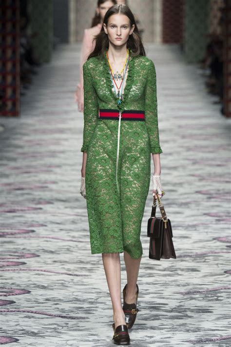 gucci groene top 2016|gucci 2016 runway show.